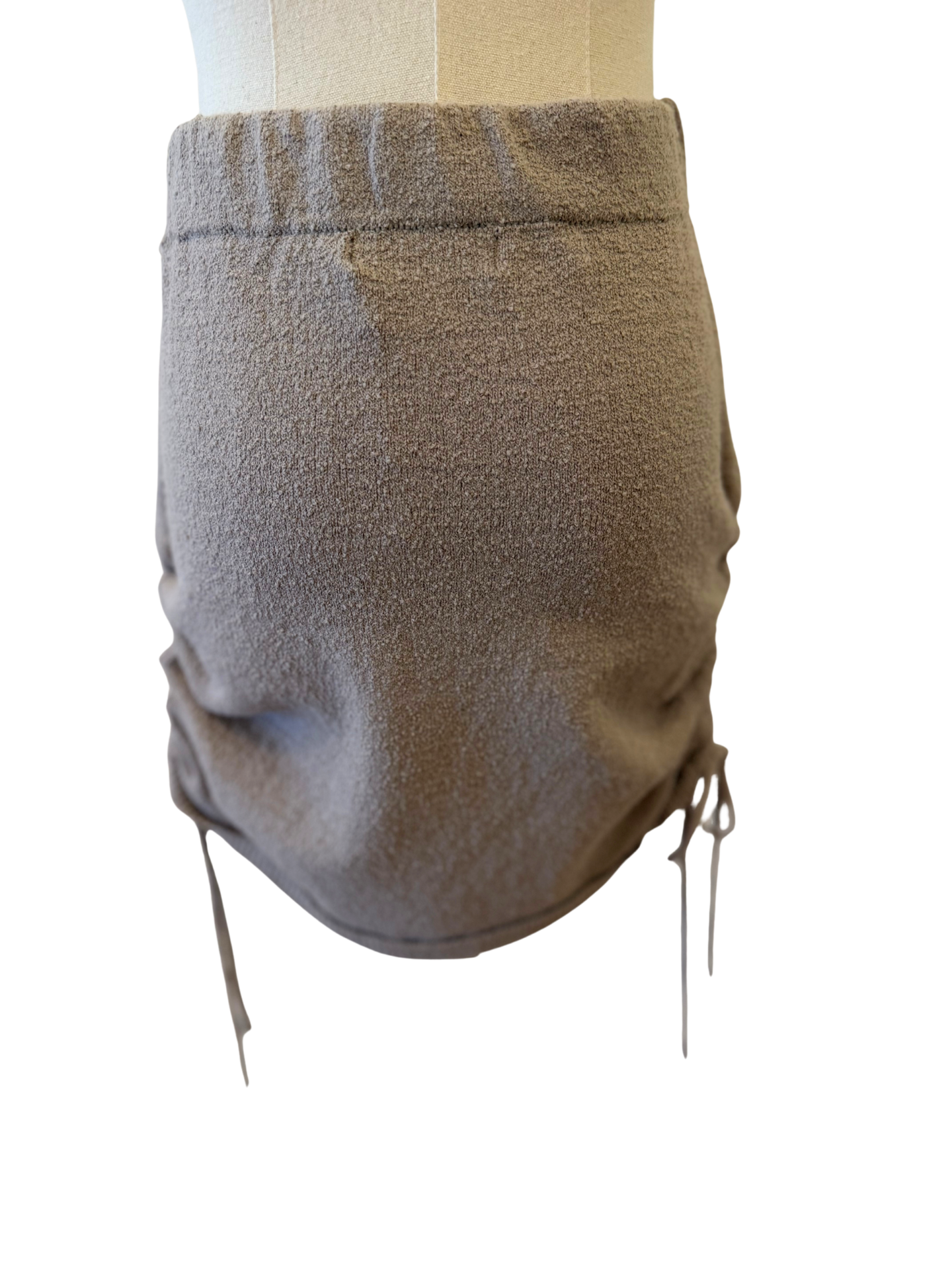Ruched Mini Skirt Size Small - Mimi & Rae