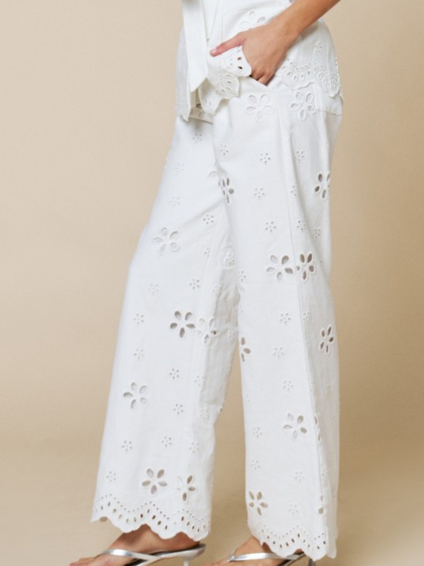 Embroidered Wide Leg Pant
