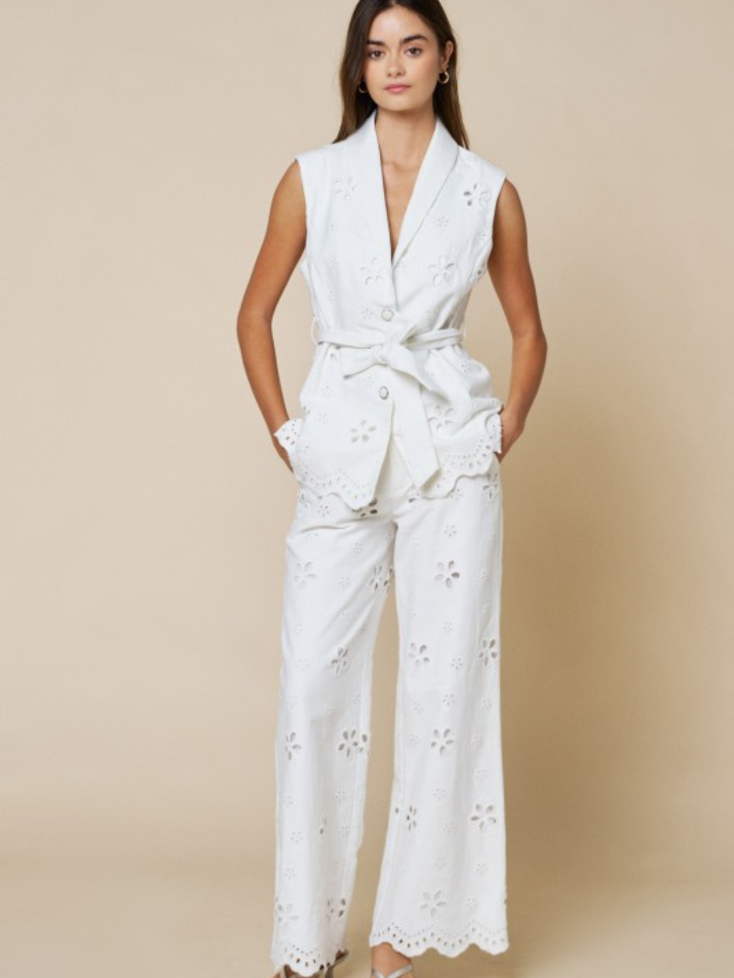 Embroidered Wide Leg Pant