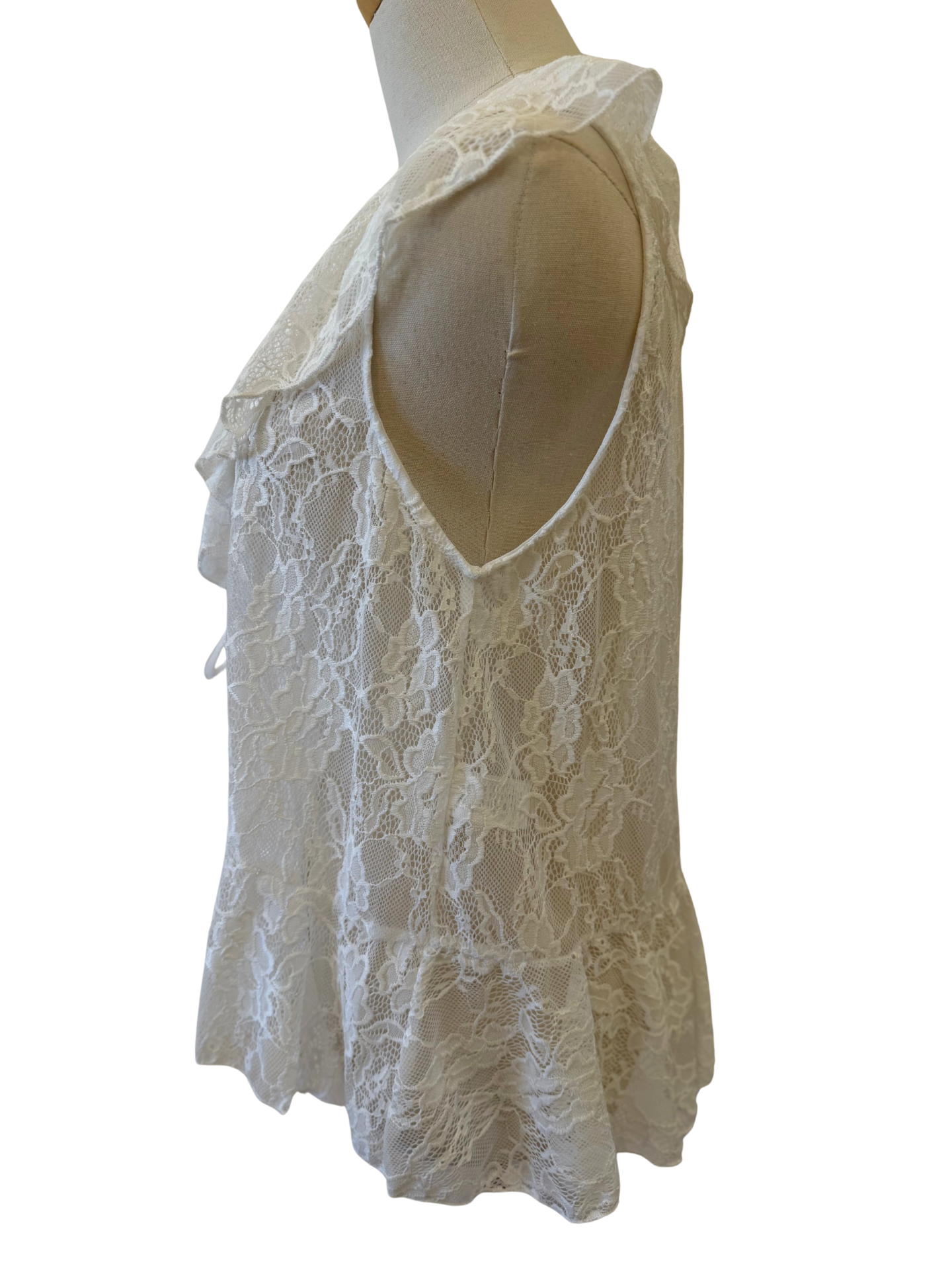Ruffle Lace Top Size Large - Mimi & Rae