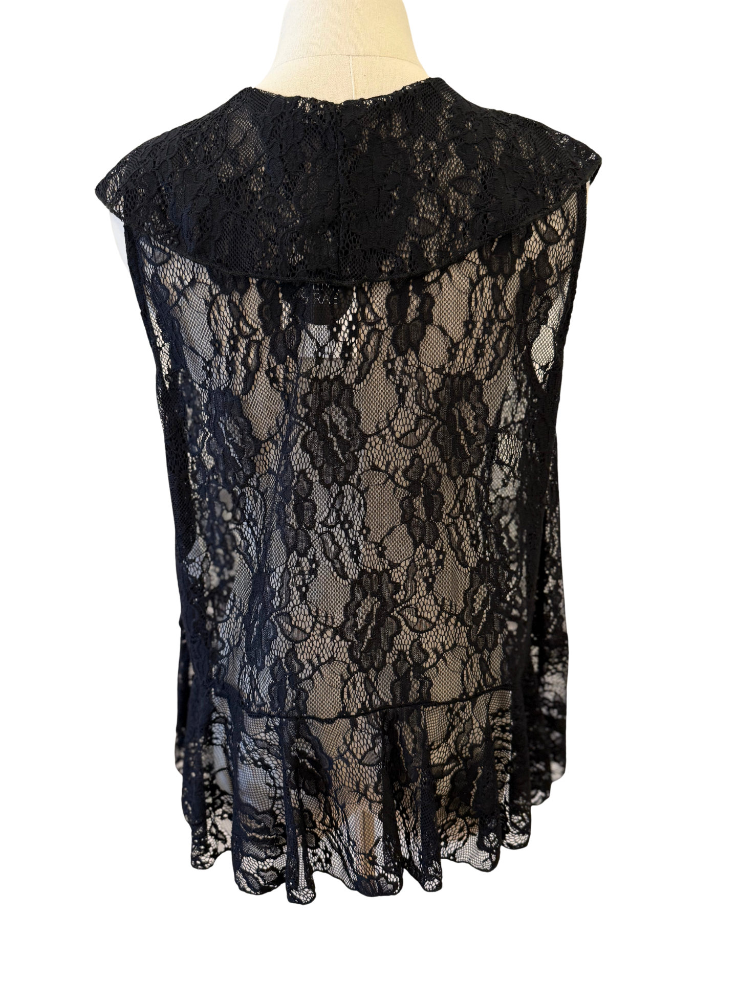 Ruffle Lace Top Size Large - Mimi & Rae
