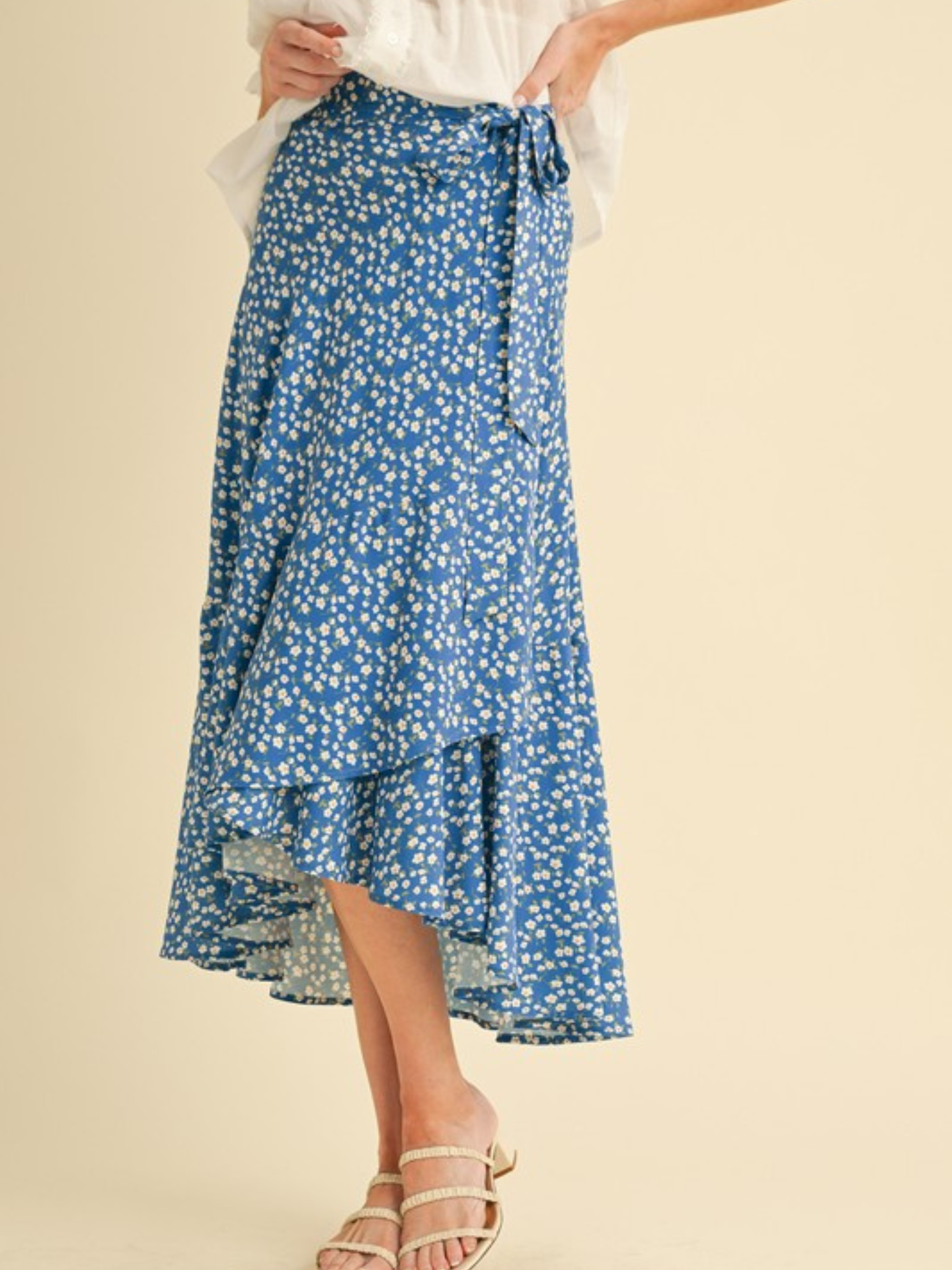 New Wrap Skirt Size Large - Mimi & Rae
