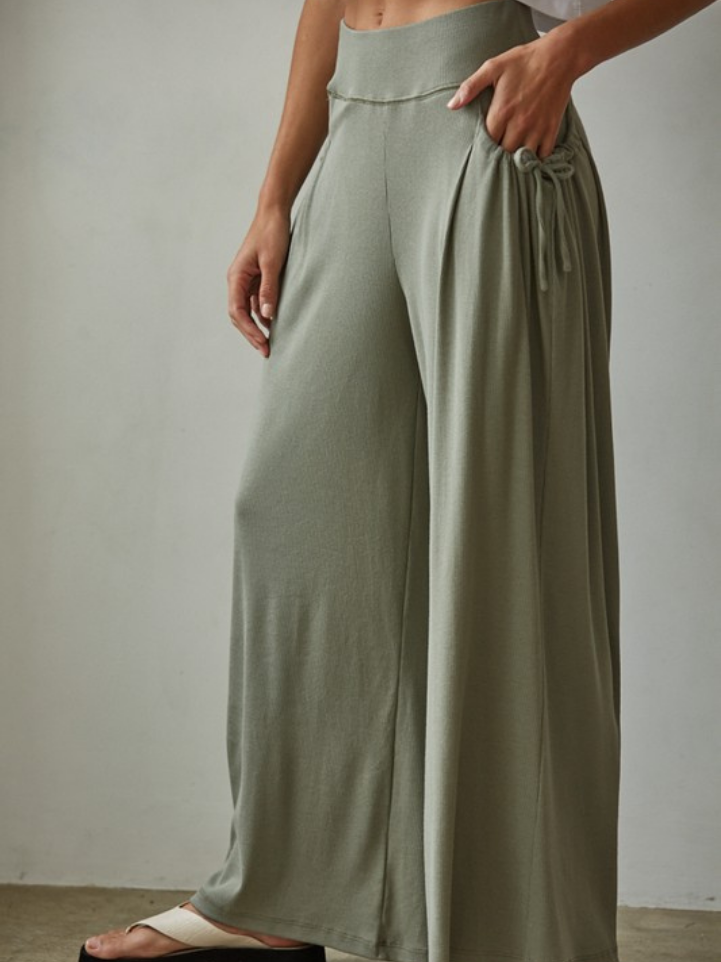 Wide Leg Pant with Pocket Ties - Mimi & Rae