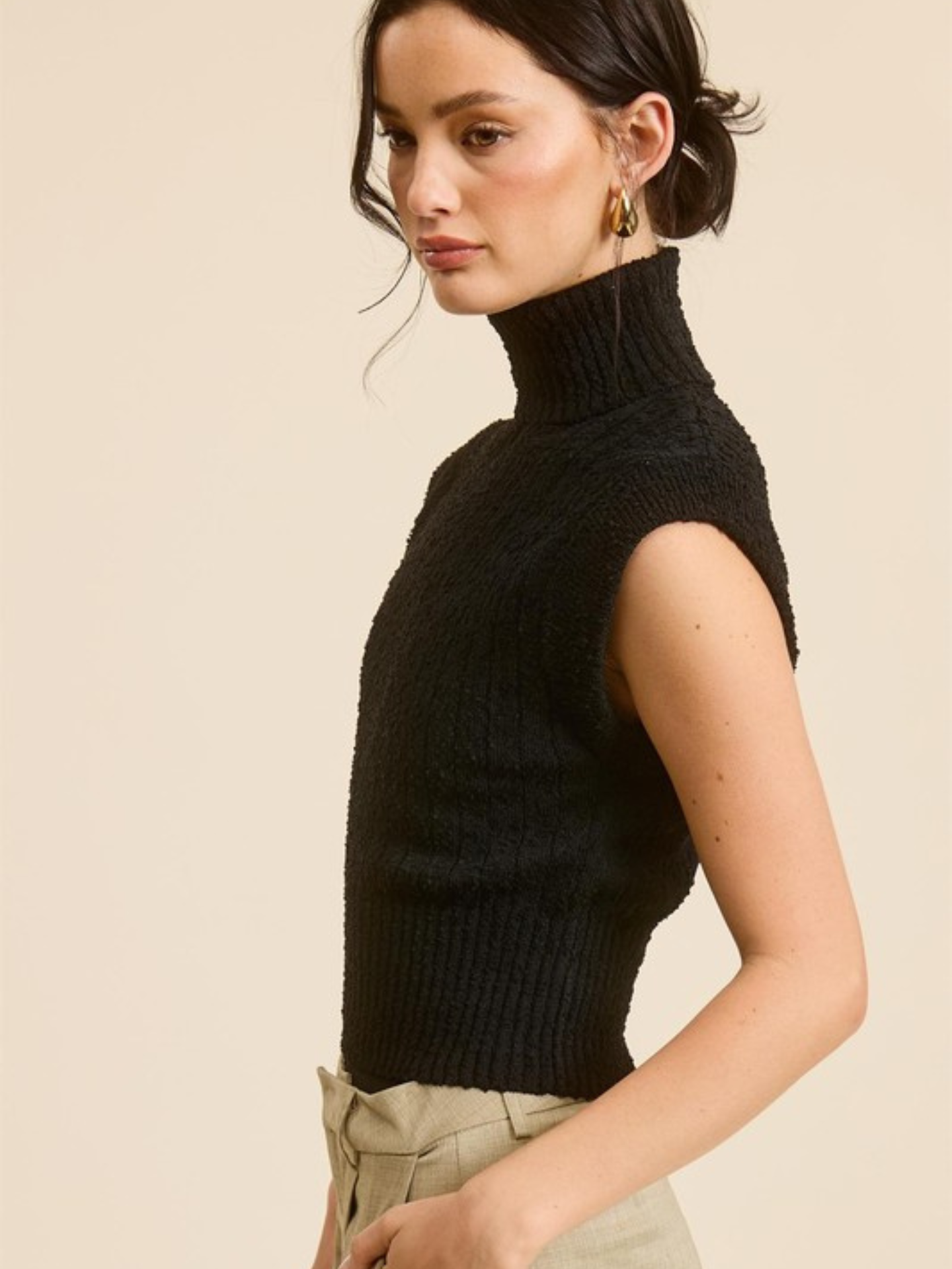 Sleeveless Turtleneck