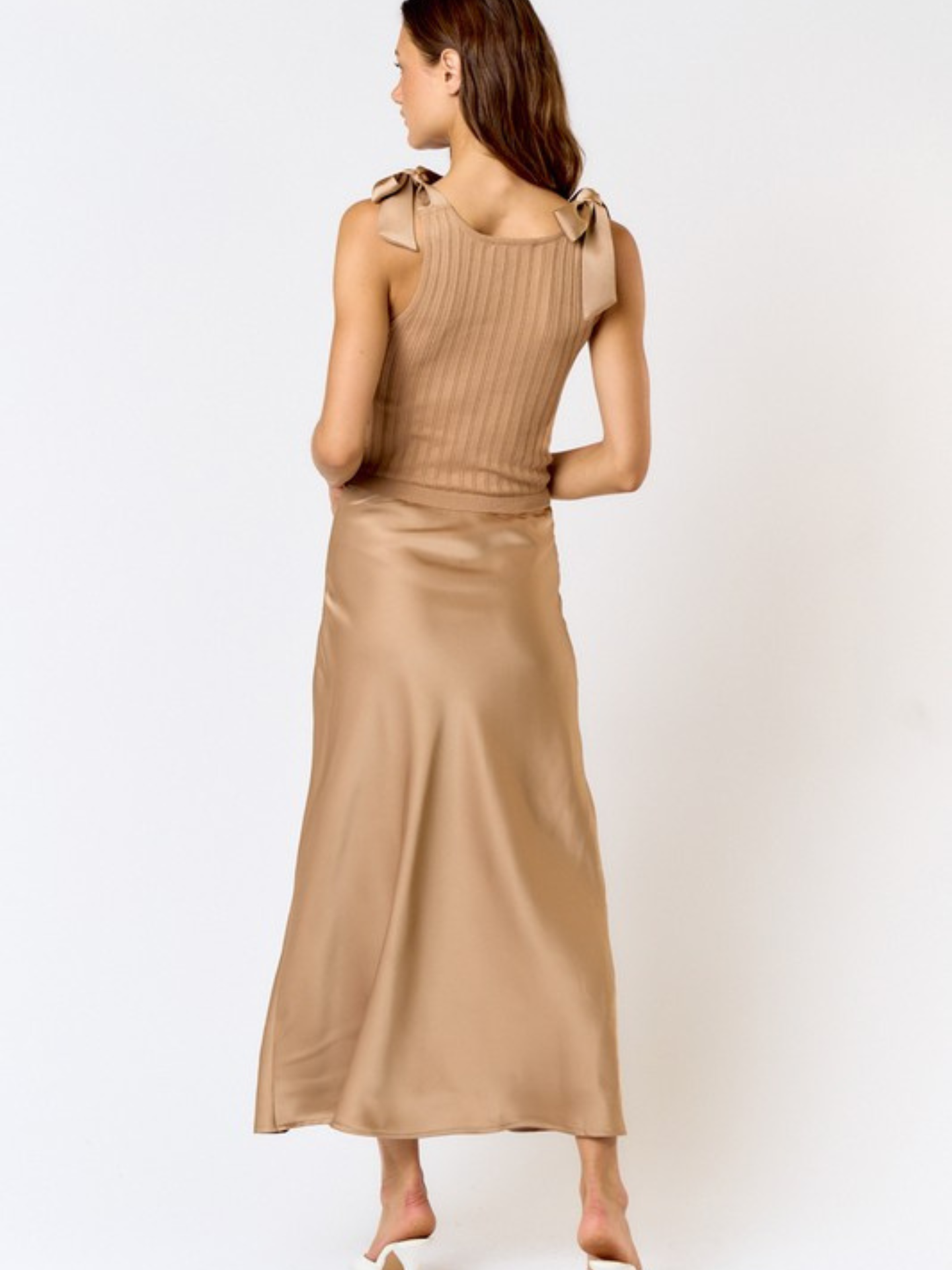 Contrast Bow Maxi Dress - Mimi & Rae