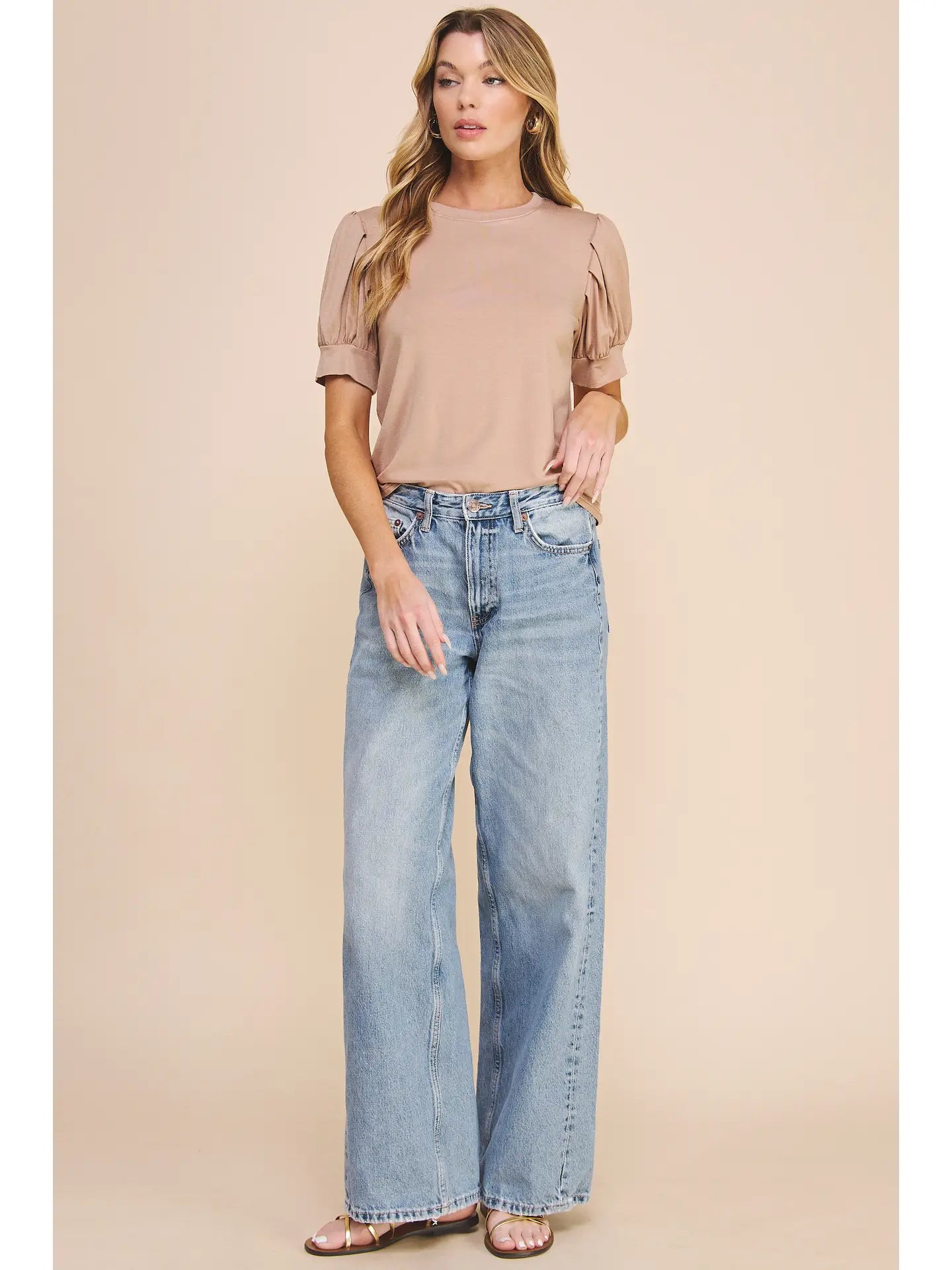 Puff Sleeve Tee in Taupe