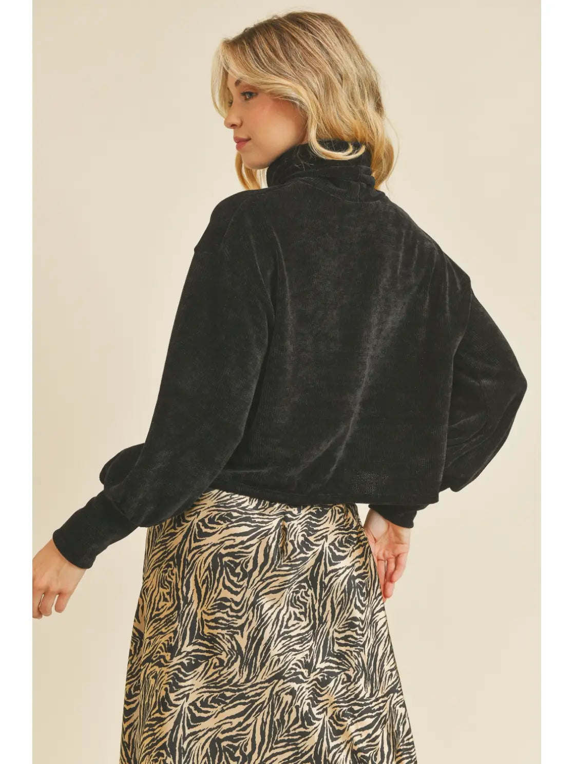 Cropped Chenille Sweater - Mimi & Rae