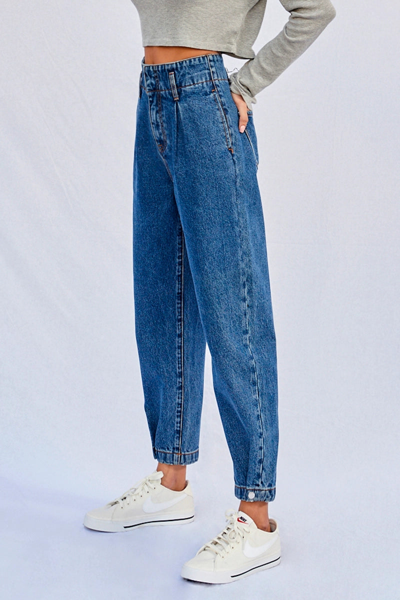 Pleated Balloon Jeans