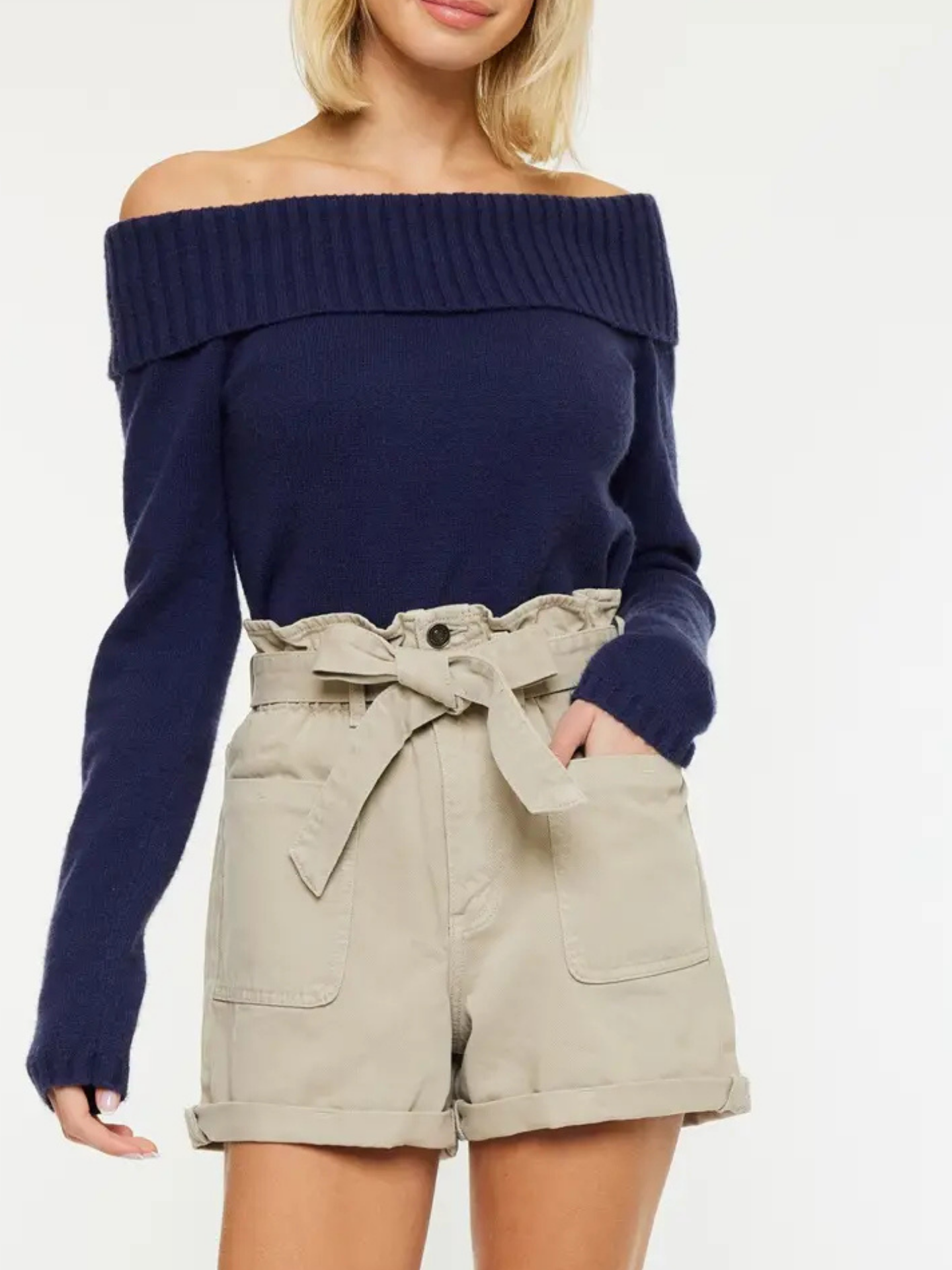 Kan Can XL paperbag shorts shown on a model, featuring high waist and relaxed fit, perfect for casual summer wear.