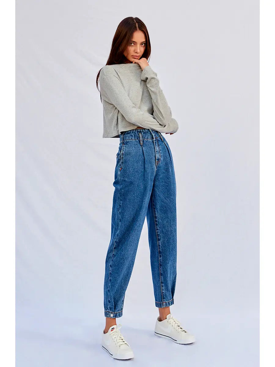 Pleated Balloon Jeans