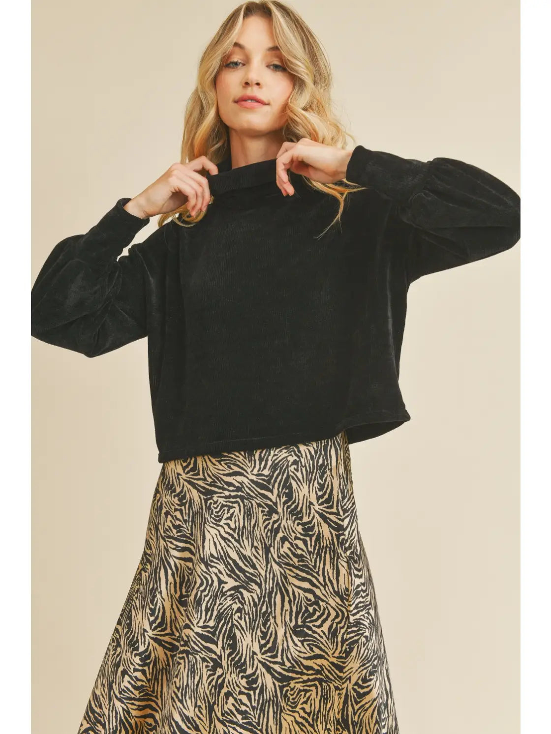 Cropped Chenille Sweater - Mimi & Rae