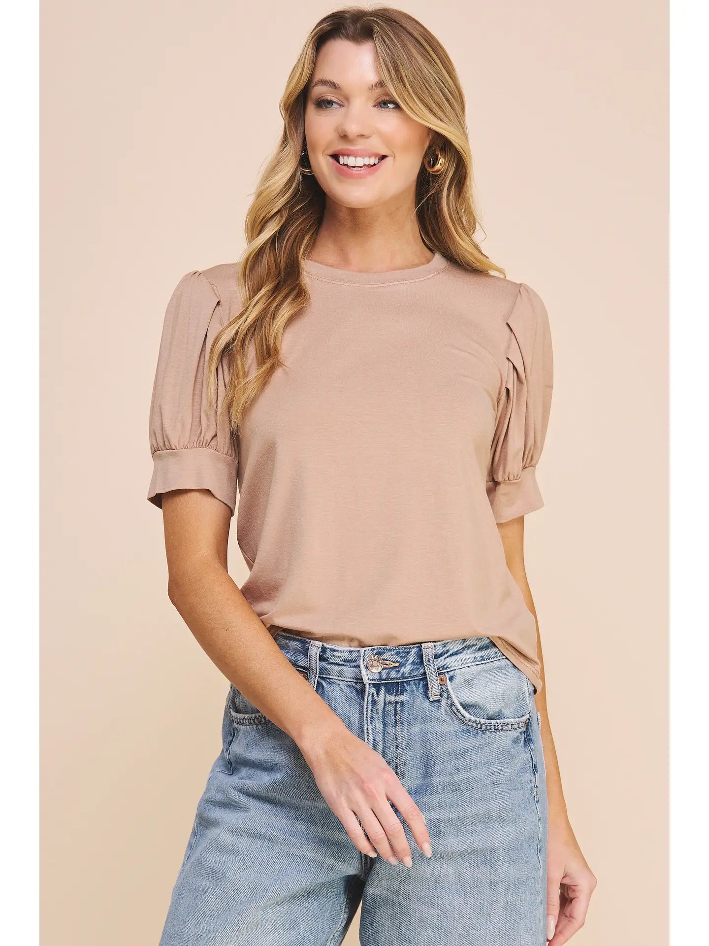 Puff Sleeve Tee in Taupe