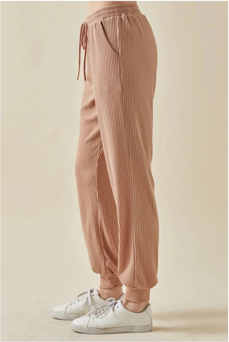 Camel Jogger with drawstring - Mimi & Rae