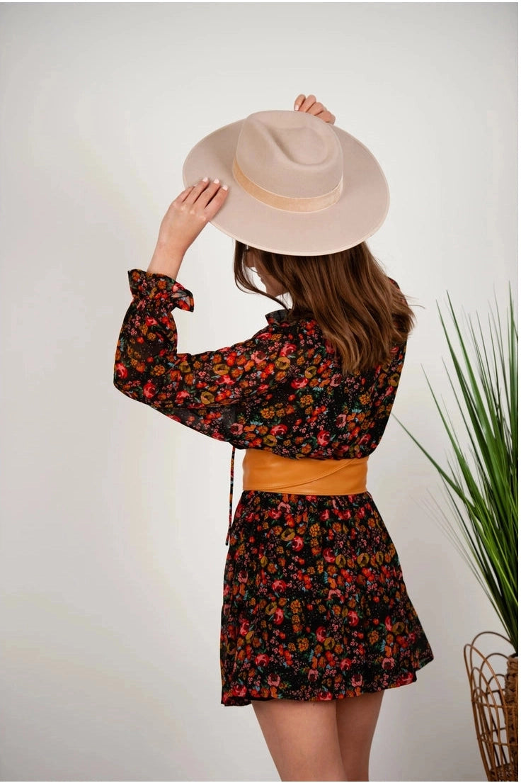 Nude Wool Hat with Velvet Tape