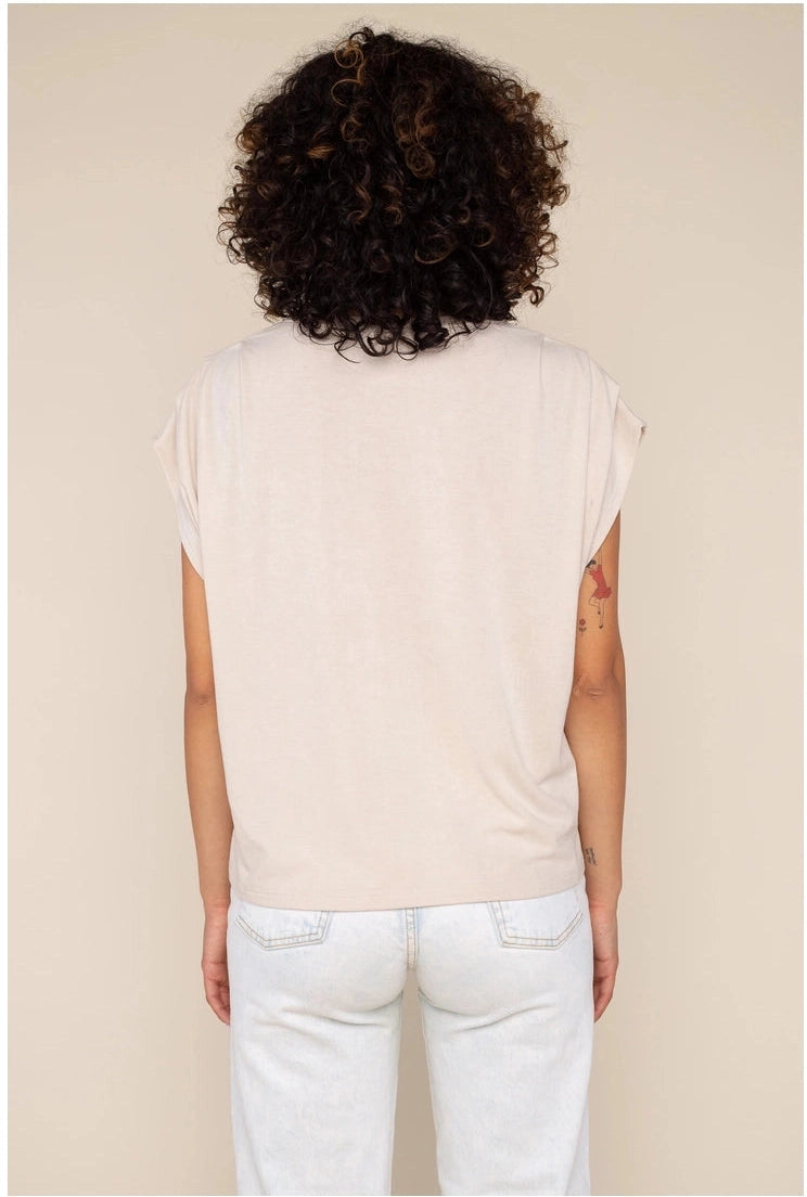 Mae Top