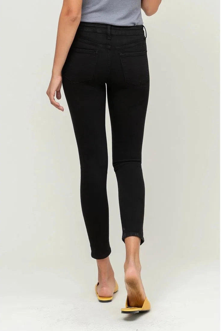 Mid Rise Crop Skinny in Black