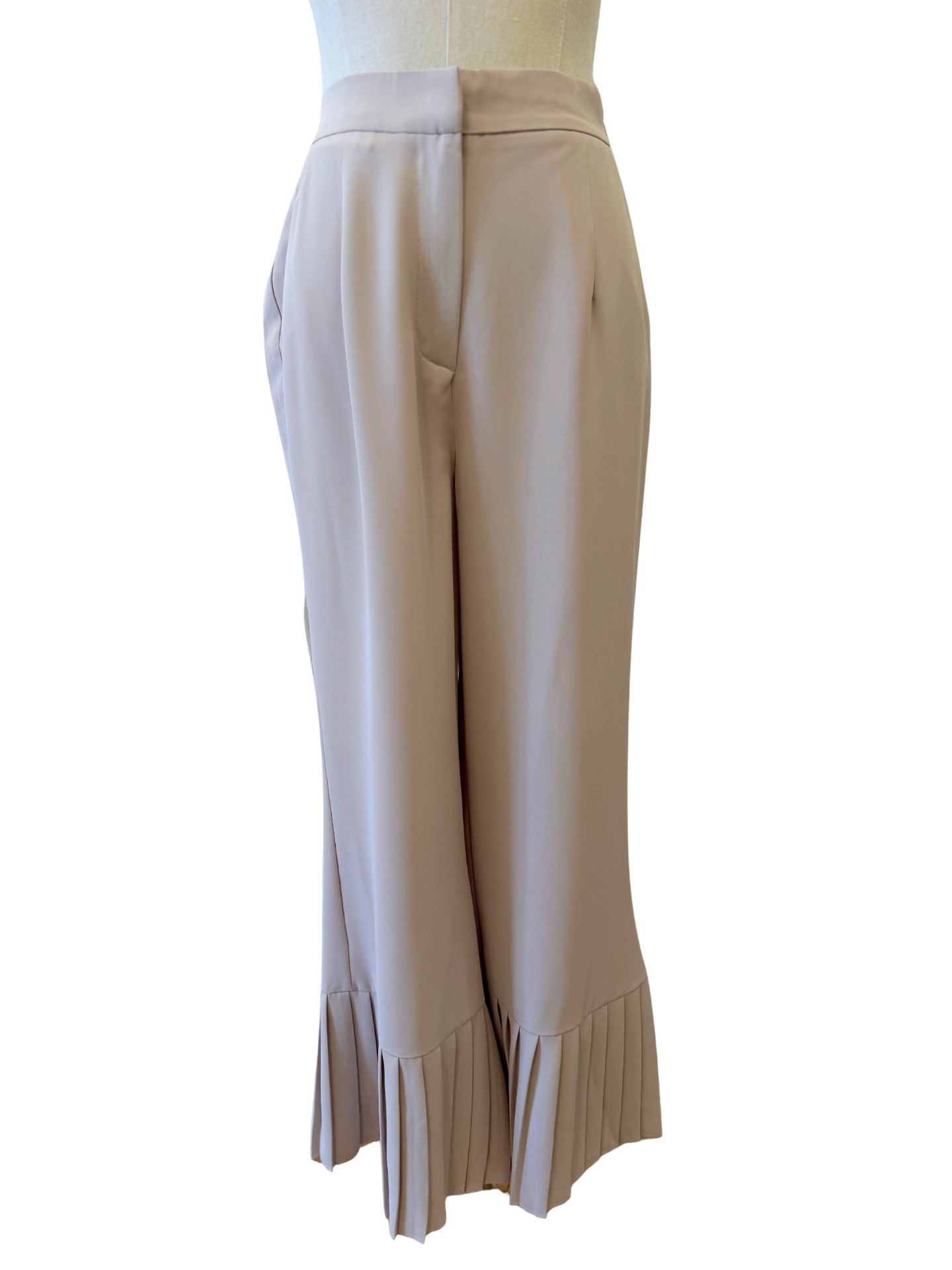Pleated Bottom Pants Size Medium - Mimi & Rae