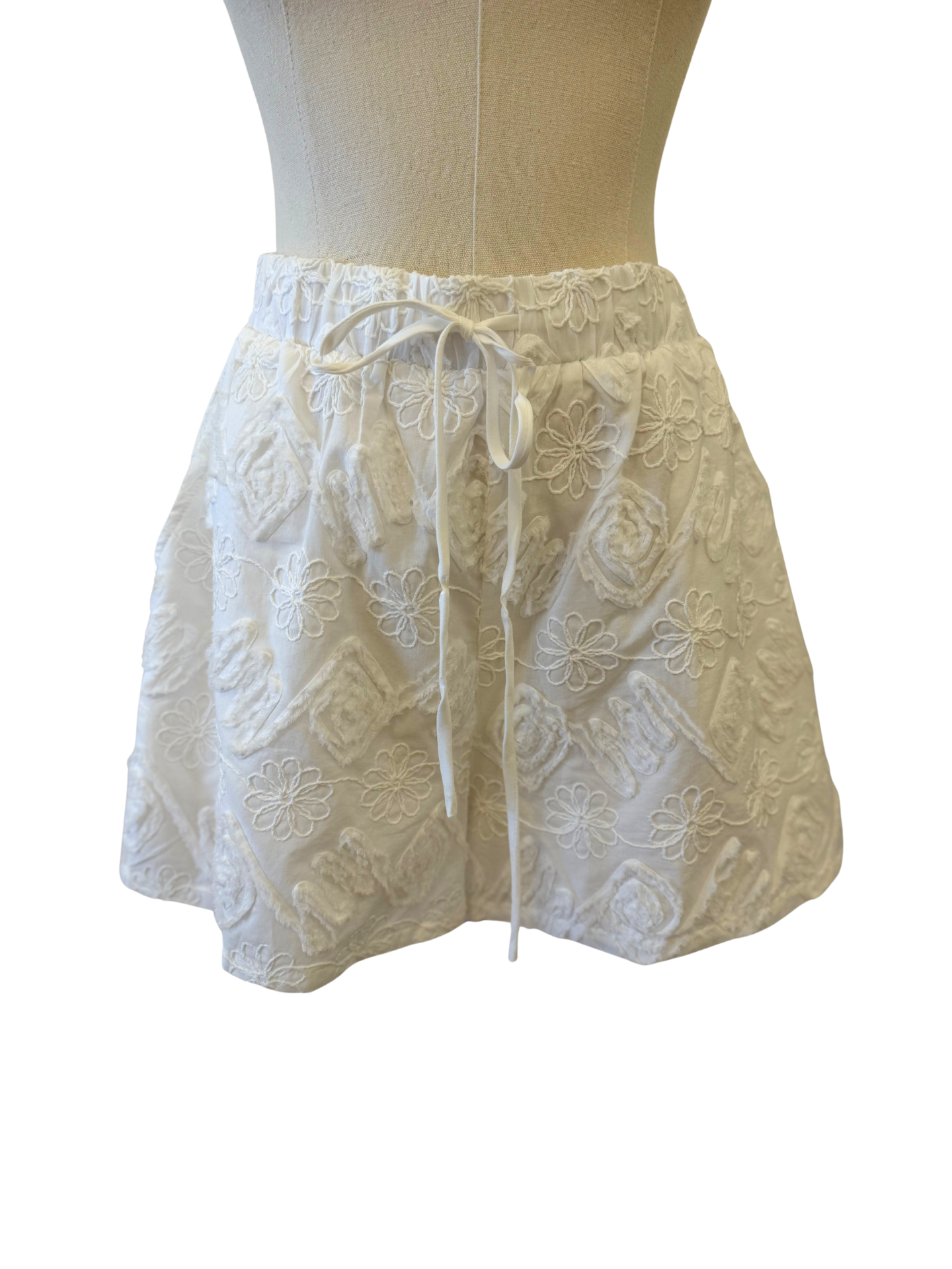 Textured Pull-On Short Size Large - Mimi & Rae
