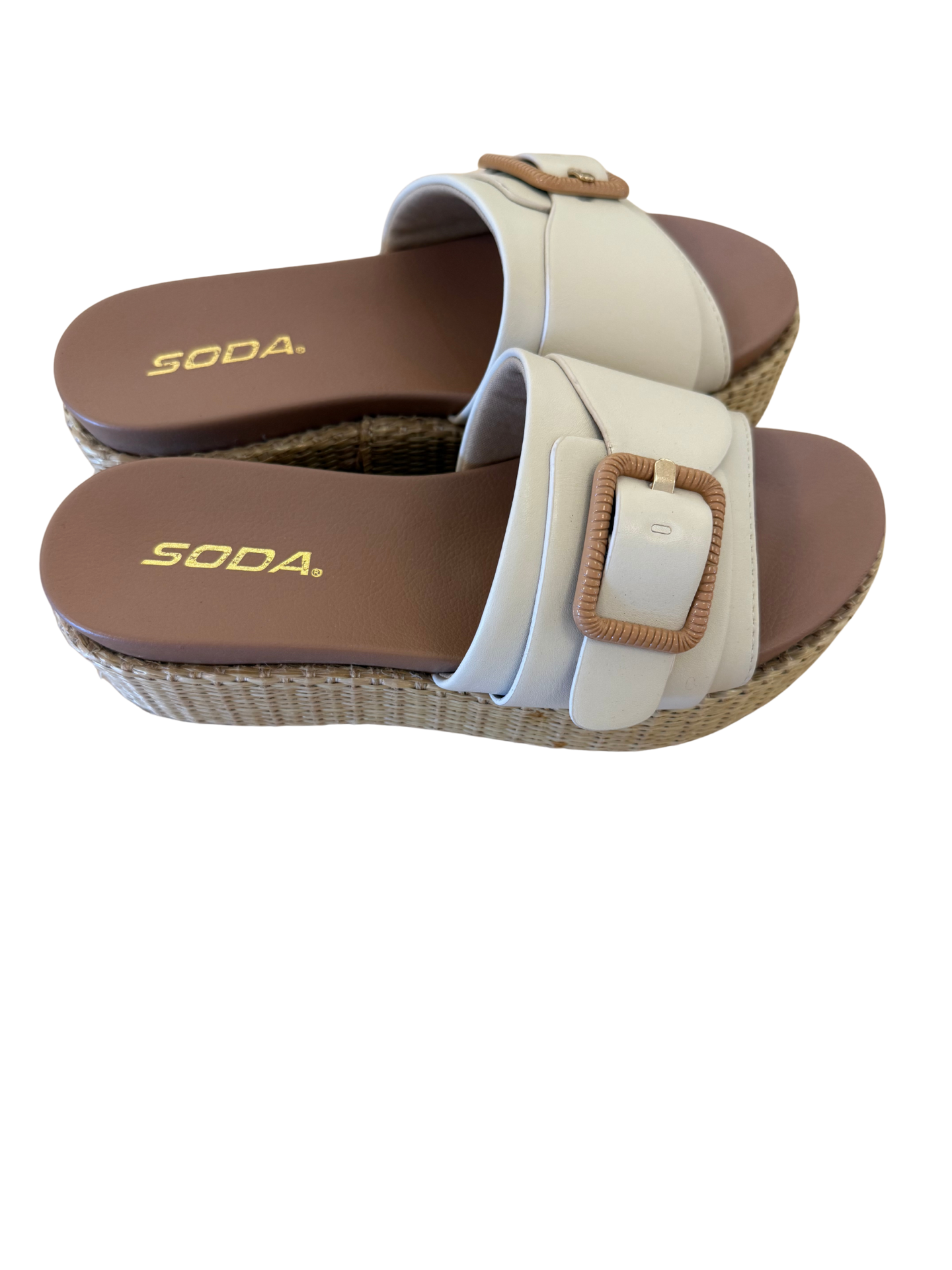 Platform Buckle Slides - Mimi & Rae