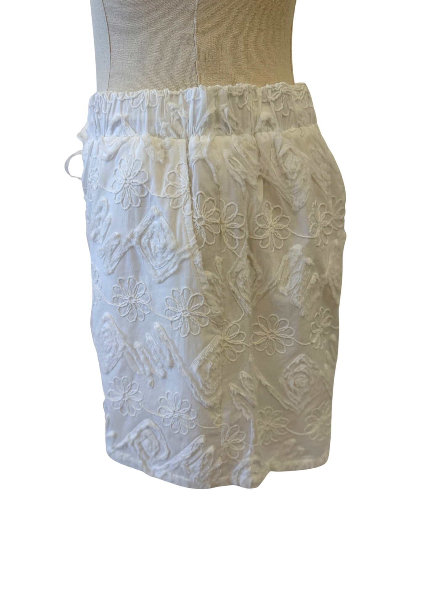 Textured Pull-On Short Size Large - Mimi & Rae