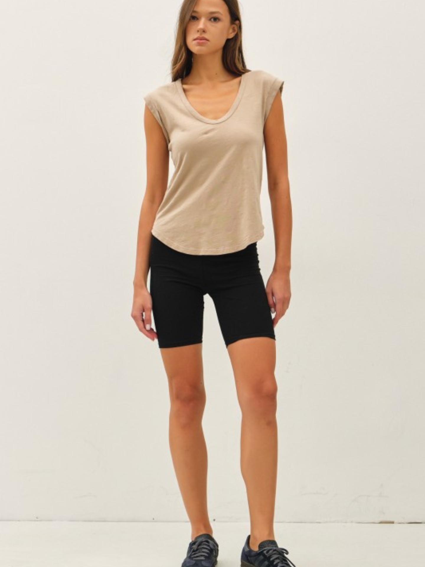 Annie Scoop Neck Tank - Mimi & Rae