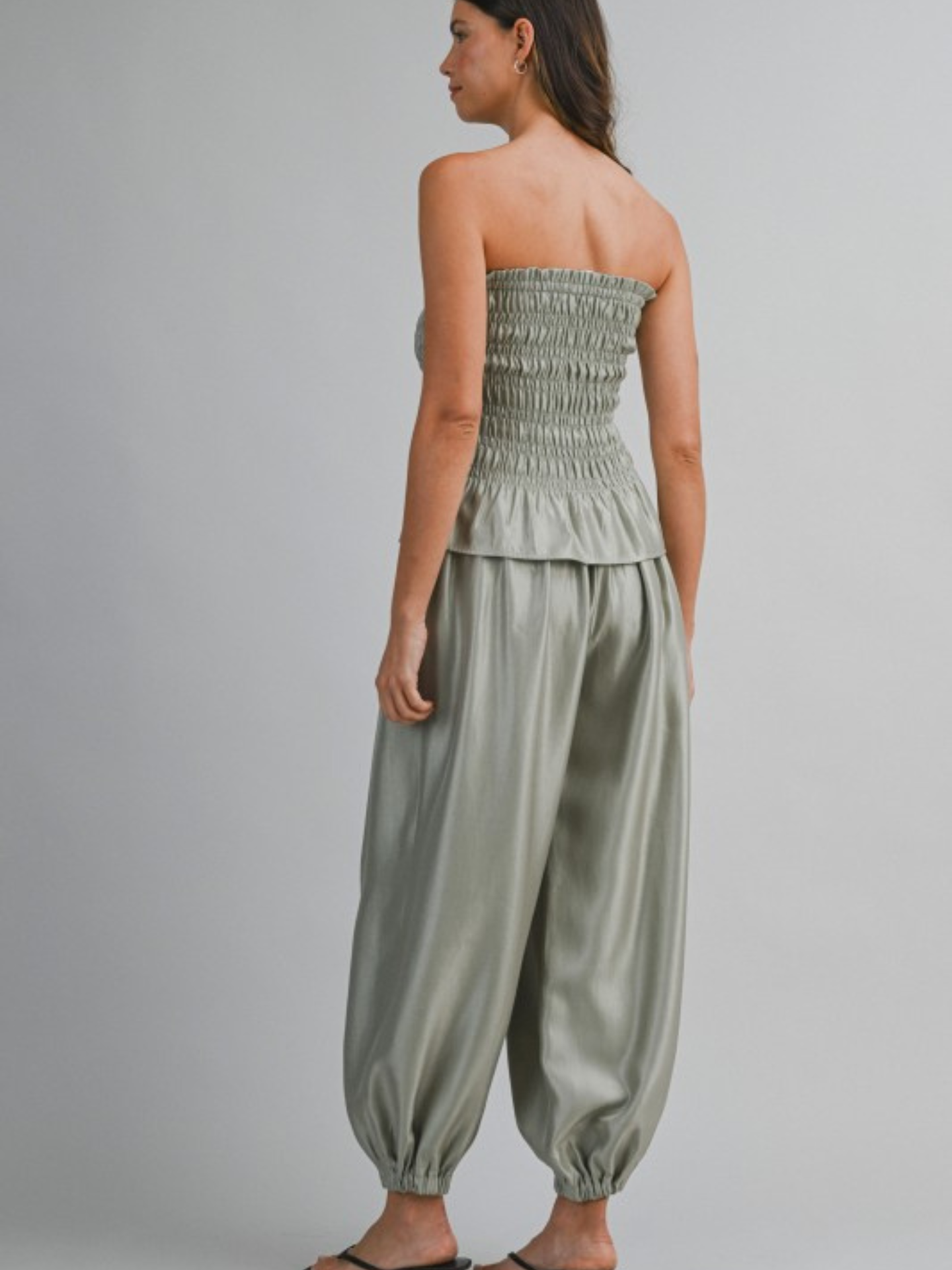 Mimi & Rae Anna smocked balloon pant set featuring a stylish, comfortable matching top and wide-leg pants for women.