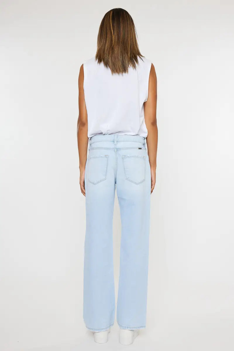 Mid-Rise Baggy Jean