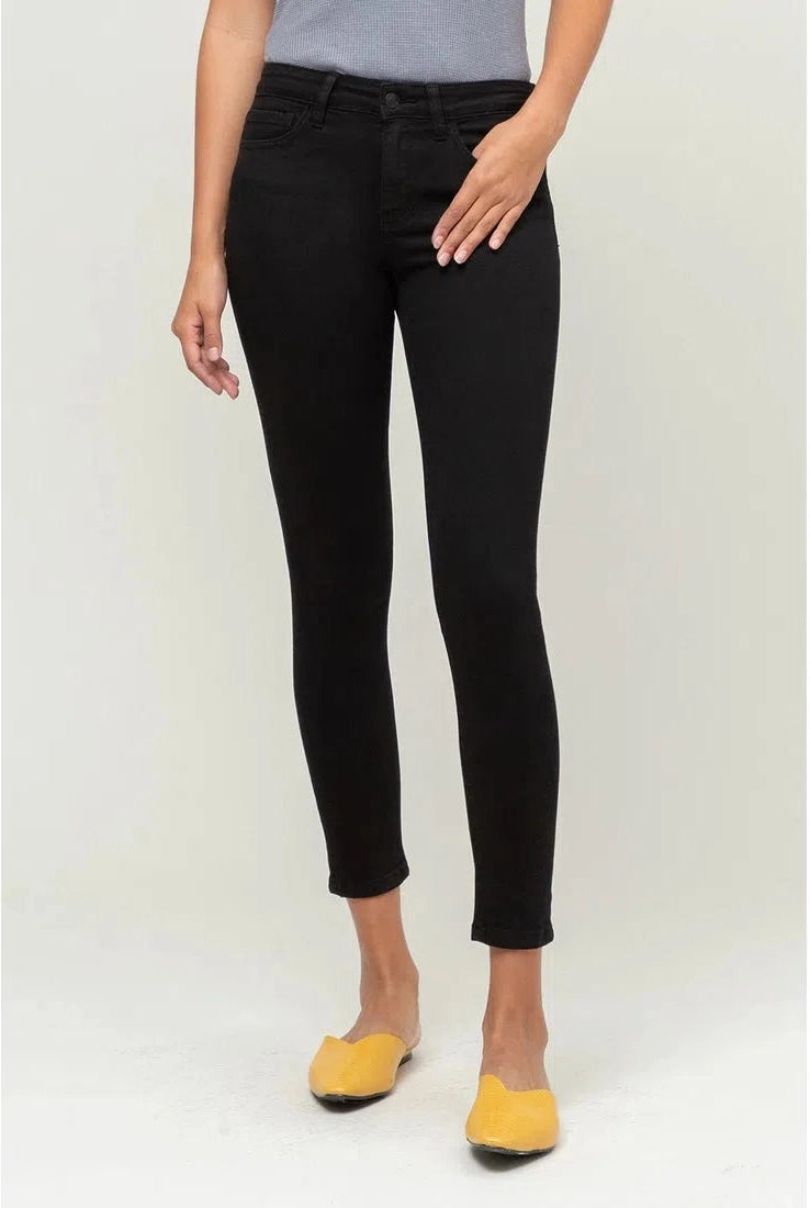 Mid Rise Crop Skinny in Black - Mimi & Rae